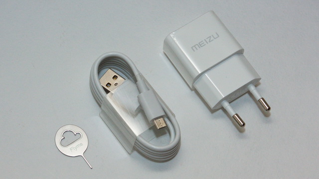 Meizu M3 Note Review - Accessories