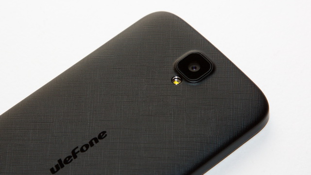 Ulefone U007 Review - Up back side