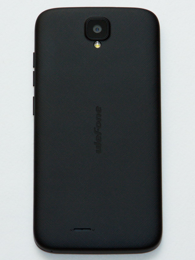 Ulefone U007 Review - Back side